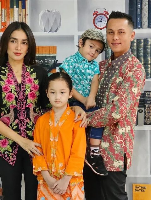 7 Inspirasi Model Kebaya Anak-Anak Ala Artis yang Cocok di Berbagai Acara Formal dan Non Formal