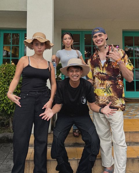 Aisar Khaled Pamer Foto Bareng Jennifer Coppen di Instagram, Komentar Fans-Fans Fuji Jadi Sorotan