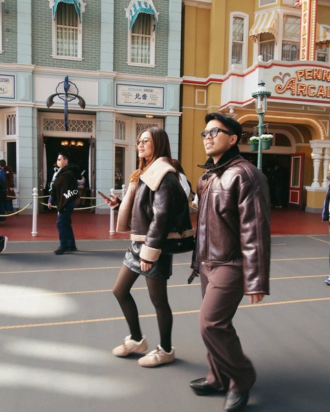 Aaliyah Massaid dan Thariq Halilintar Tampil Romantis Main di Disneyland Tokyo, Netizen: Bahagianya Nular