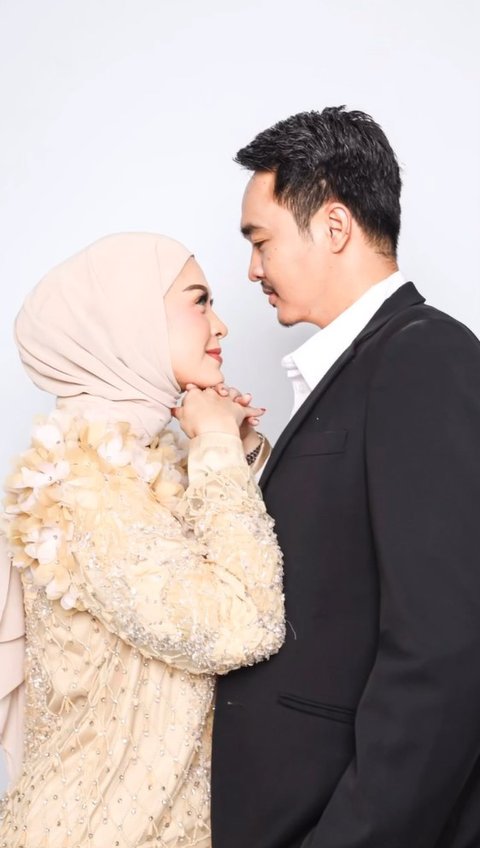 Segera Menikah Lagi, Potret Delia Septianti Jalani Prewedding - Penuh Tawa Bahagia Bersama Calon Suami