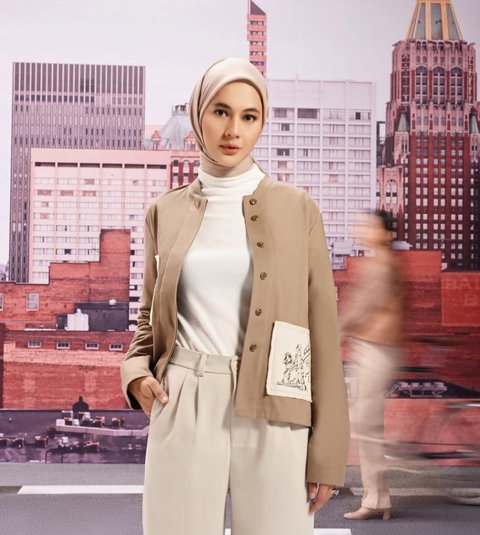 Inspirasi Gaya Hijab Paula Verhoeven, Cocok Dipakai untuk Acara Santai hingga Formal