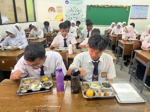 Cerita Anak SD di Gorontalo Sisakan Jatah Makan Bergizi Gratis: Mau Dikasih Ibu, di Rumah Tidak Ada Nasi