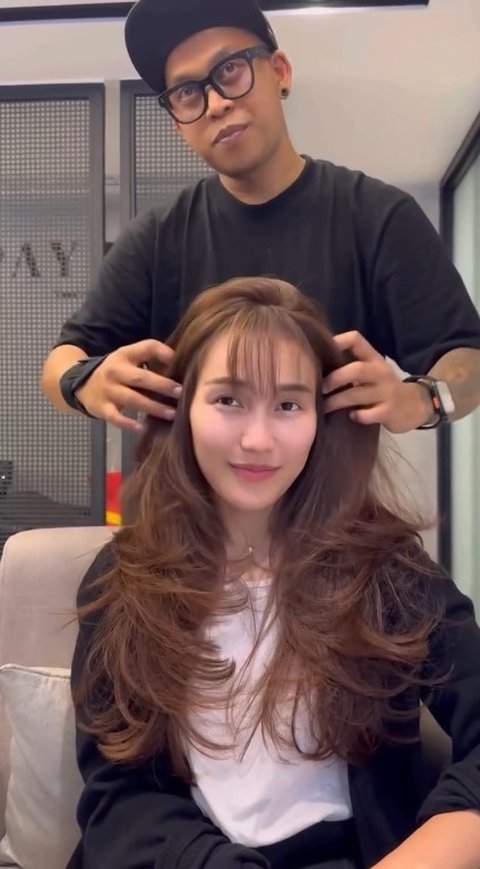 7 Potret Penampilan Terbaru Ayu Ting Ting, Makin Cantik dan Awet Muda Usai Ubah Warna dan Gaya Rambut