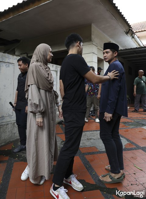 Ayah Baim Wong Meninggal, Dhini Aminarti & Dimas Seto Kenang Sosok Johnny yang Dikenal Sosok Penyayang