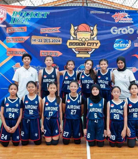 Potret Mikhayla Bakrie Anak Ria Ramadhani saat Main Basket, Tampil Karismatik dan Sporty Abis