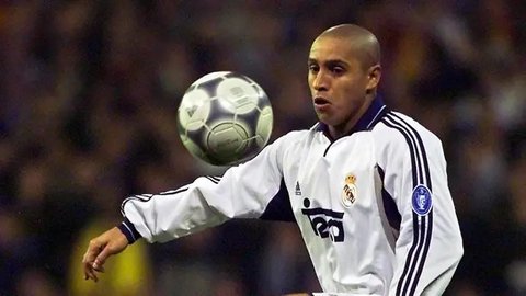 Roberto Carlos Tidur di Tempat Latihan Real Madrid usai Cerai dari sang Istri