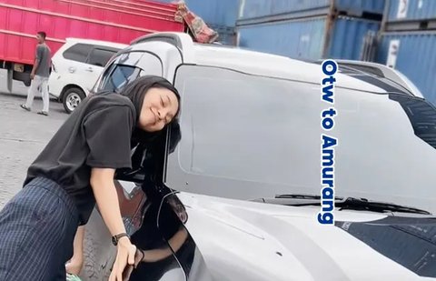 Pulang Kampung ke Manado, Harini Sondakh Kirim Mobil Mewah Kesayangan Pakai Kargo dari Jakarta