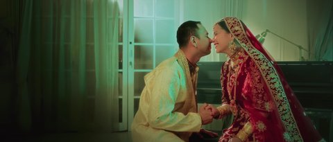 Kemesraan Raffi Ahmad dan Nagita Slavina di Video Klip Terbaru Dewa 19, Berbalut Baju India