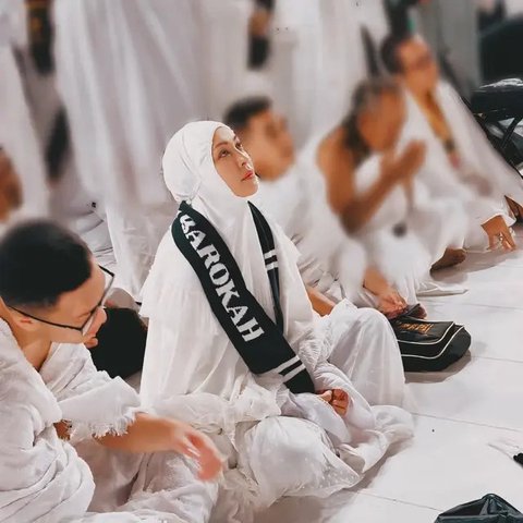 Tak Hanya Mahalini, 3 Artis Mualaf dan Laksanakan Ibadah Umrah ke Tanah Suci Mekkah