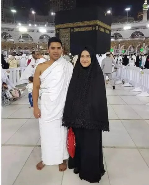 Tak Hanya Mahalini, 3 Artis Mualaf dan Laksanakan Ibadah Umrah ke Tanah Suci Mekkah