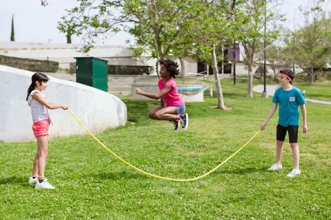 5 Manfaat Bermain di Luar Rumah untuk Perkembangan Anak