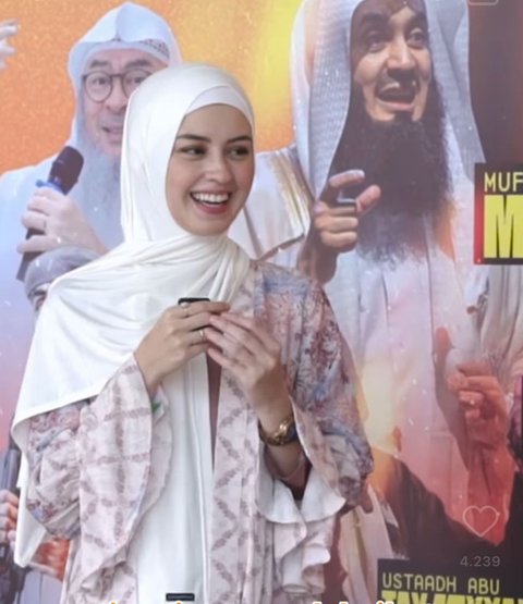 Kimberly Ryder Tampil dalam Balutan Hijab Syar'i, Pesona Kecantikan Sejati