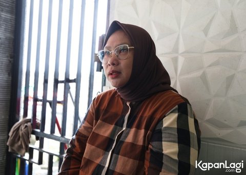 Ingin Nyawa Dibayar Nyawa, Potret Istri Sandy Permana Ungkap Terduga Pelaku Bersama Istri & Anak Kabur Usai Menikam