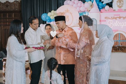 Dekorasi Serba Pink, Intip 6 Potret Aqiqah Bebingah Sekaligus Ulang Tahun Kaesang Pangarep