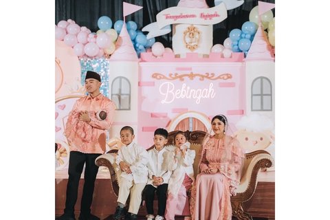 Dekorasi Serba Pink, Intip 6 Potret Aqiqah Bebingah Sekaligus Ulang Tahun Kaesang Pangarep