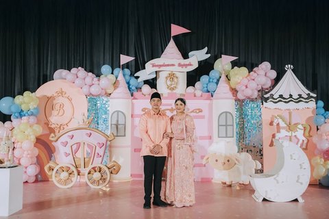 Dekorasi Serba Pink, Intip 6 Potret Aqiqah Bebingah Sekaligus Ulang Tahun Kaesang Pangarep