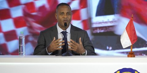 Patrick Kluivert akan Pantau Pertandingan Dewa United Vs Persija