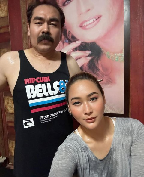 Inul Daratista Bagikan Momen Olahraga Bersama Adam Suseno, Kumis Ikonik Bikin Salfok