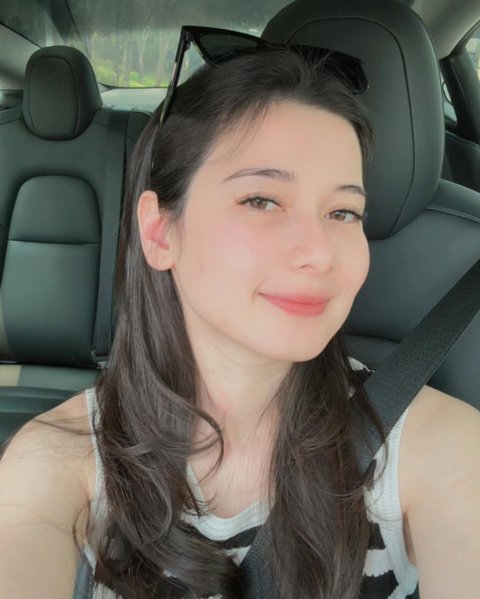 Potret Iris Wullur, Artis Cantik yang Viral Gara-Gara Isu ...