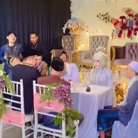 Kepleset Lidah Ayah Mempelai Wanita Bilang 'Saya Nikahkan dengan Istri Saya' saat Ijab Qabul, Pengantin Pria Langsung Syok