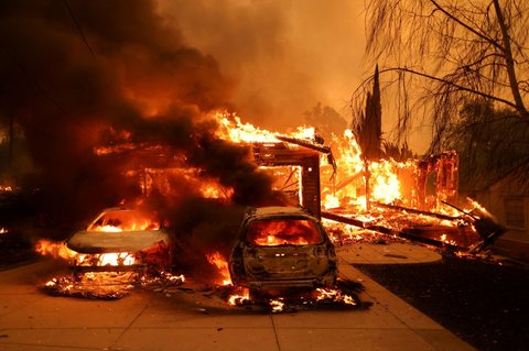 FOTO: Penampakan Los Angeles Luluh Lantak Bak Medan Perang Akibat Kebakaran Dahsyat, Disebut Karma Dukung Genosida di Gaza