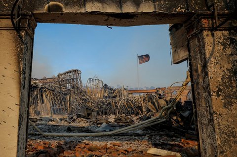 FOTO: Penampakan Los Angeles Luluh Lantak Bak Medan Perang Akibat Kebakaran Dahsyat, Disebut Karma Dukung Genosida di Gaza