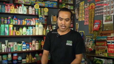 Pria Ini Enggak Kuat Tahan Tangis, saat Ceritakan dapat Produk Jadul dari Warung di Perkampungan