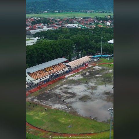 Jadi Sorotan Publik, Begini Penampakan Stadion di Kebumen Mirip Sawah