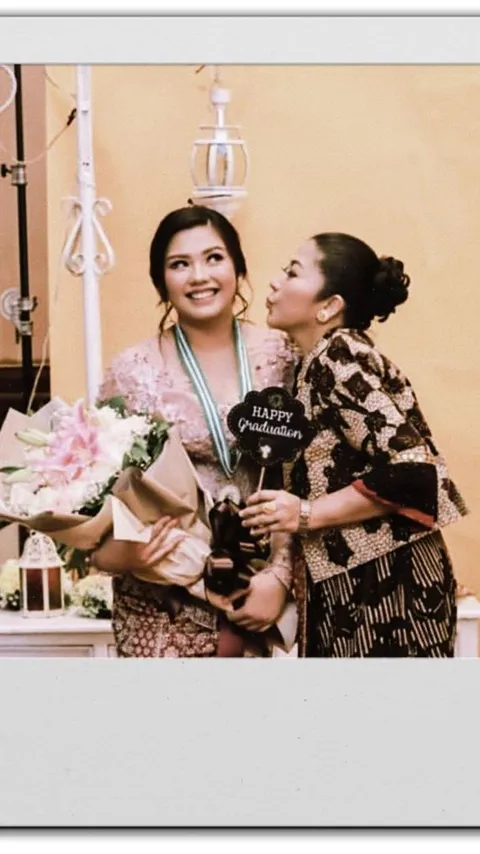 Putri Sulung Ferdy Sambo Dapat Kiriman Surat dari Ibunda, Isinya Bikin Haru