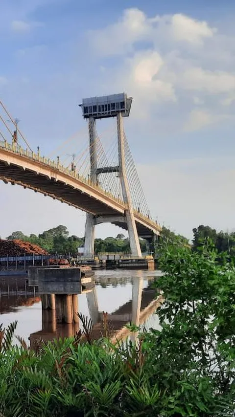 Menengok Lift 73 Meter di Jembatan Sultanah Latifah Siak