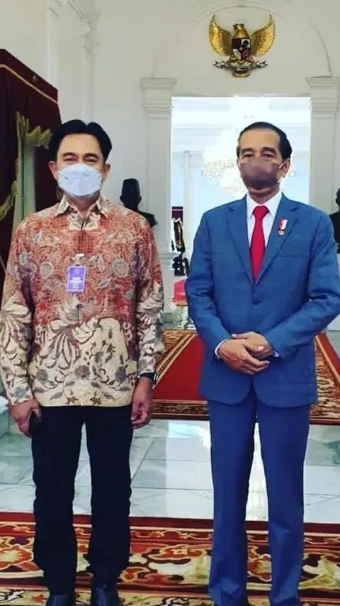 VIDEO: Yusril Ungkap Jokowi Curhat Batas Usia Capres-Cawapres "Gibran Belum Tentu Mau"