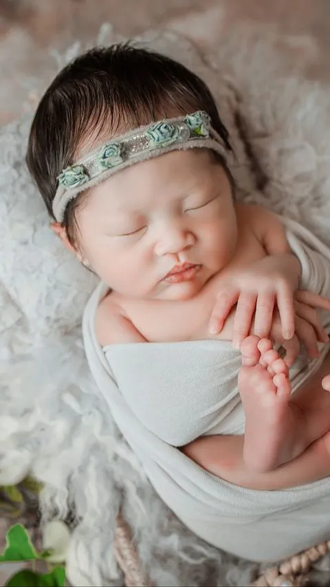 60 Nama Cewek Cantik untuk Bayi Perempuan, Penuh Makna Bijak