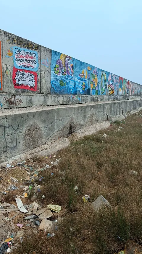 Tembok Pembatas Laut dan Daratan Jakarta Bocor, Begini Penampakannya