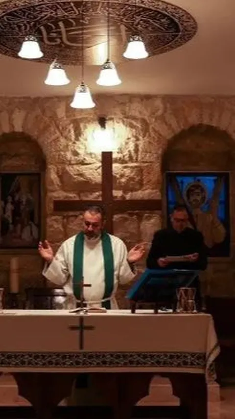 Israel Serang Gereja Tertua di Gaza, Sejumlah Pengungsi yang Berlindung di Dalamnya Terbunuh