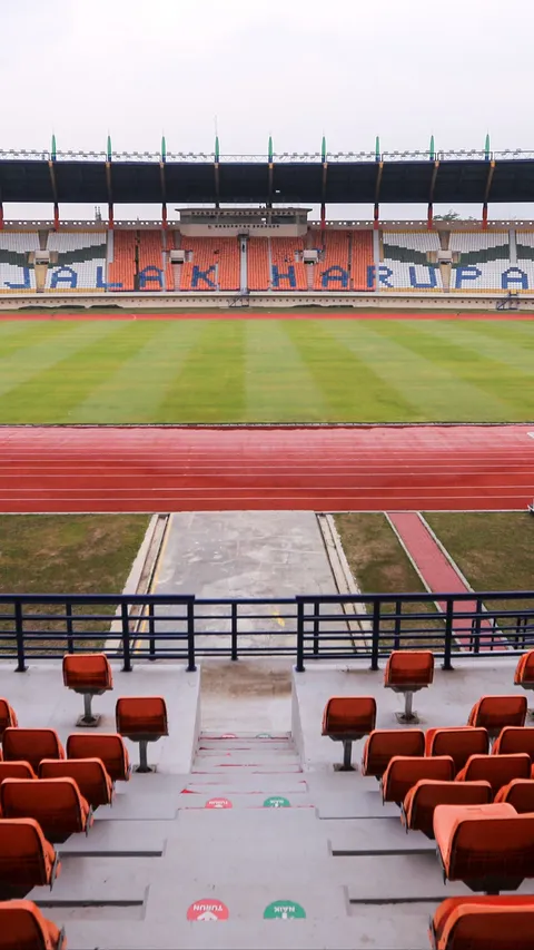 FOTO: Melihat Lebih Dekat Persiapan Stadion Si Jalak Harupat Jelang Piala Dunia U-17 2023