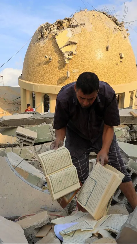 Dua Pekan Serangan, Israel Sudah Hancurkan 31 Masjid di Gaza