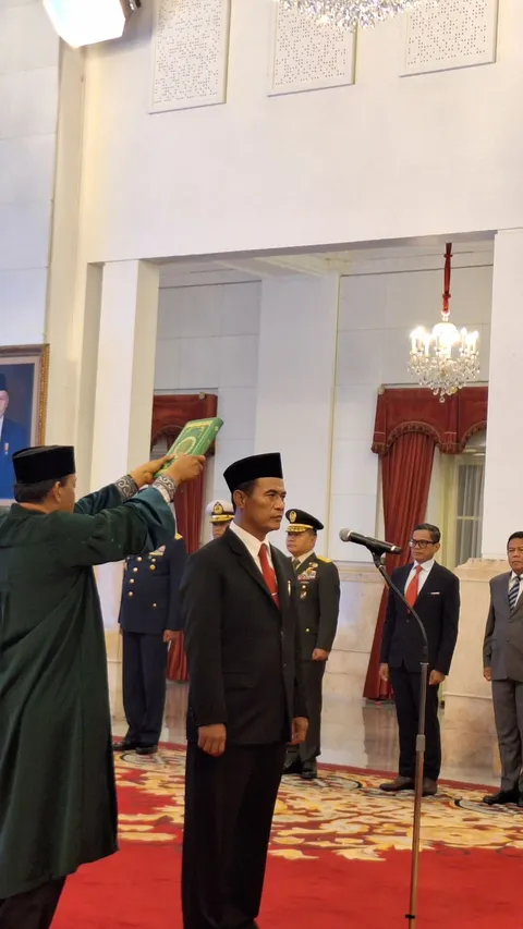 Dilantik Jokowi, Amran Sulaiman Kembali Jabat Menteri Pertanian