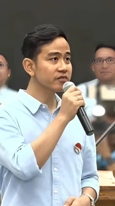 VIDEO: Pidato Pertama Cawapres Gibran "Tenang Pak Prabowo, Saya Sudah di Sini"