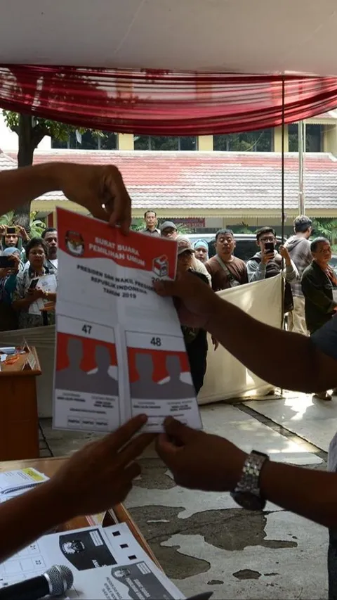 Tidak Hanya Jaga TPS, DPR Ingatkan Netralitas Polri di Pemilu 2024