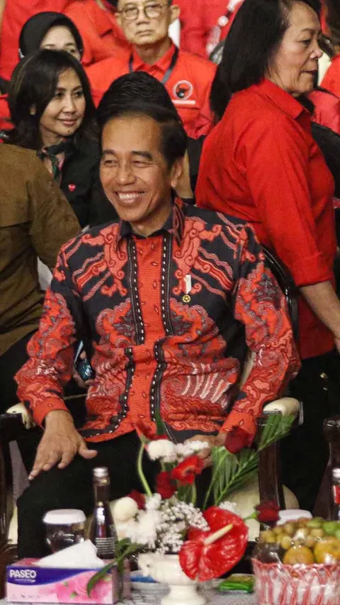 Guntur Usul Jokowi Jadi Ketum PDIP Gantikan Megawati, Begini Reaksi Sekjen