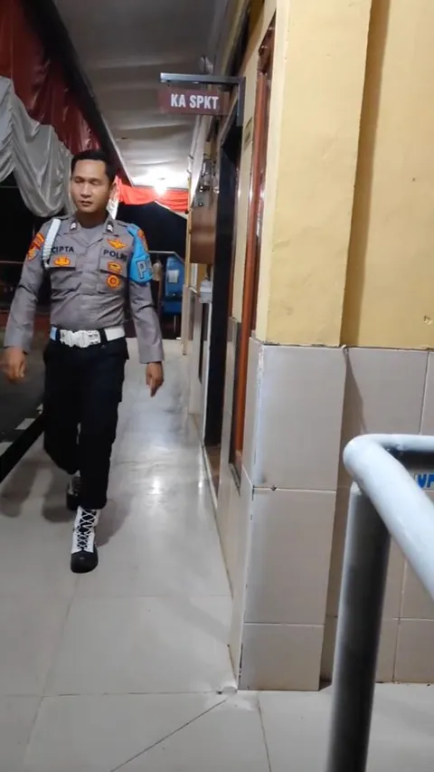 VIDEO: Polisi Lakukan Hal Tak Terduga saat Cek Penjara Tengah Malam Lihat Tahanan Meringkuk
