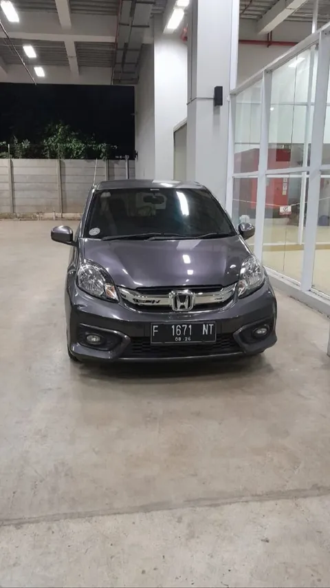 Mobil Mantan Kepala Bea Cukai Makassar Adhi Pramono Disita KPK