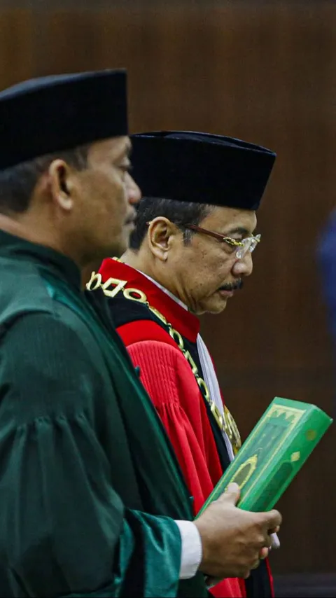 FOTO: Momen Suhartoyo Dilantik Jadi Ketua MK Menggantikan Anwar Usman