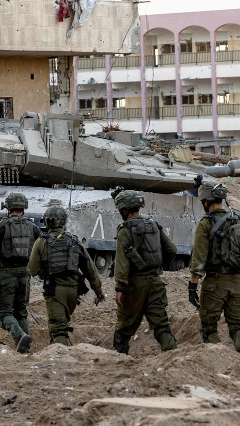 Israel Kepung Gerbang Rumah Sakit Al-Shifa di Gaza, Ratusan Pasien Terperangkap