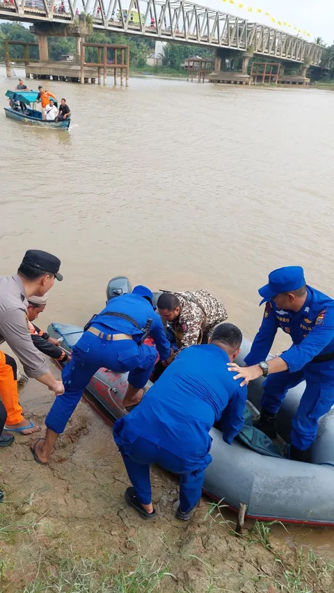 Penyandang Tunanetra dan Pemandunya Tewas Ditabrak Truk di Pelalawan, Korban sampai Terlempar ke Sungai Kampar