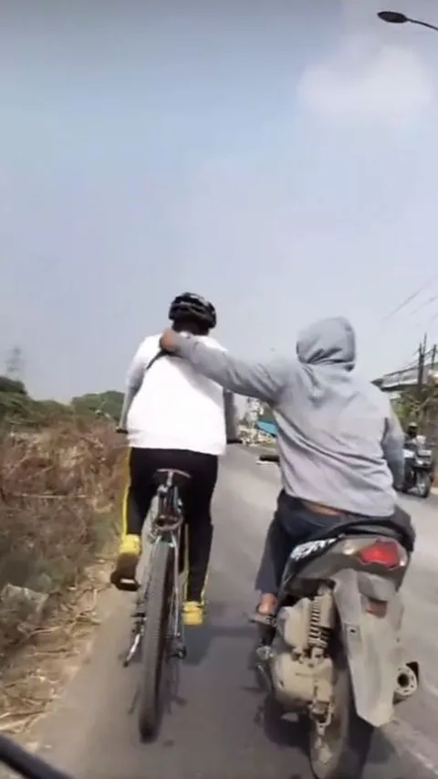 Viral Pesepeda di Tambun Bekasi Dijambret Pengendara Motor, Korbannya Sampai Jatuh