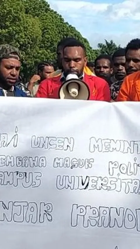 Tolak Ganjar Sampaikan Kuliah Umum, Ini Alasan Mahasiswa Universitas Cendrawasih Papua