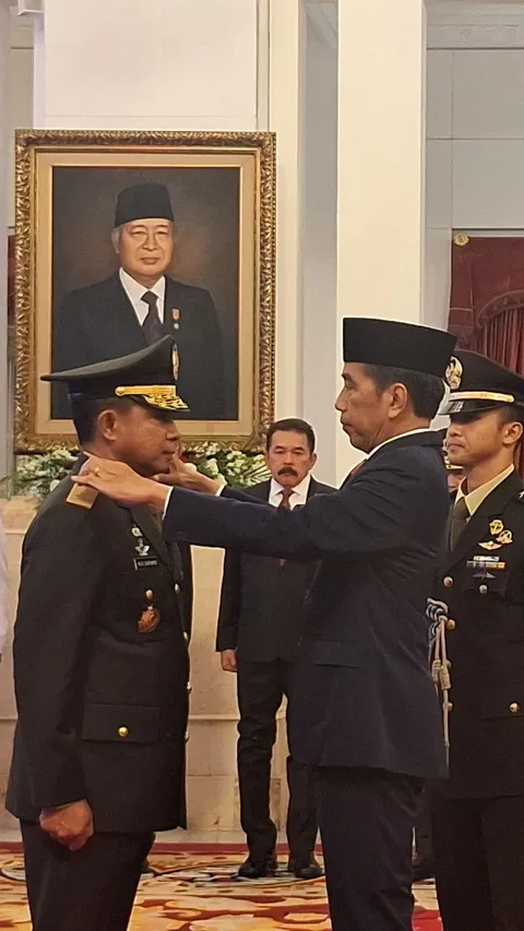Begini Isi Arahan Jokowi ke Panglima TNI Agus Subiyanto