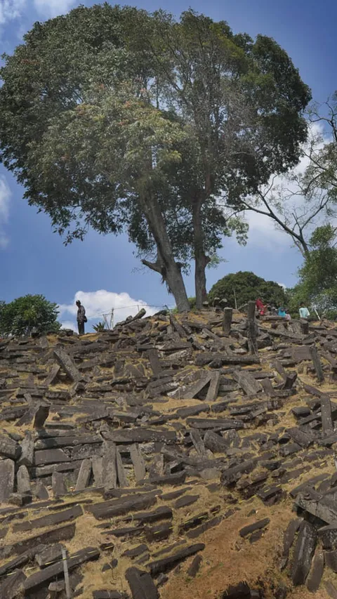 Kontroversi Gunung Padang, Ilmuwan Asing Ragukan Klaim Piramida Tertua, Ini Alasannya