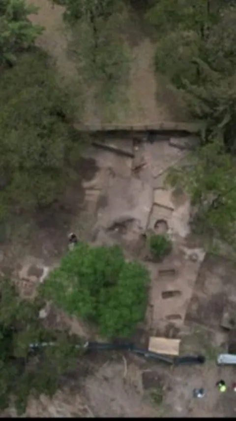 10 Makam Berusia 3.000 Tahun Ditemukan di Tengah Hutan, Bentuknya Seperti Kerucut Terpotong